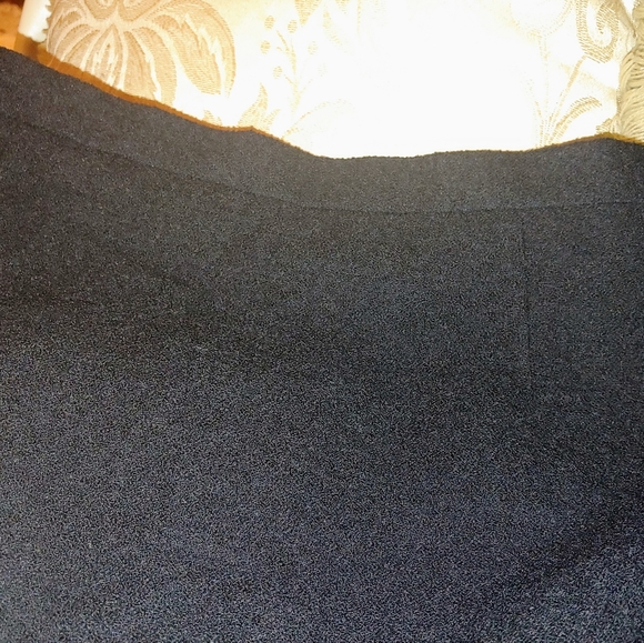 STUNNING ESCADA 8 BLACK BOUCLE LAMBSKIN PATENT LEATHER SIGN BUTTONS SKIRT SUIT - Picture 8 of 16